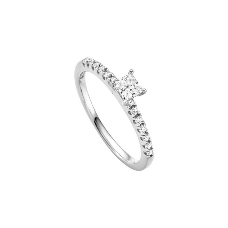 Ring mit 15 Zirkonia