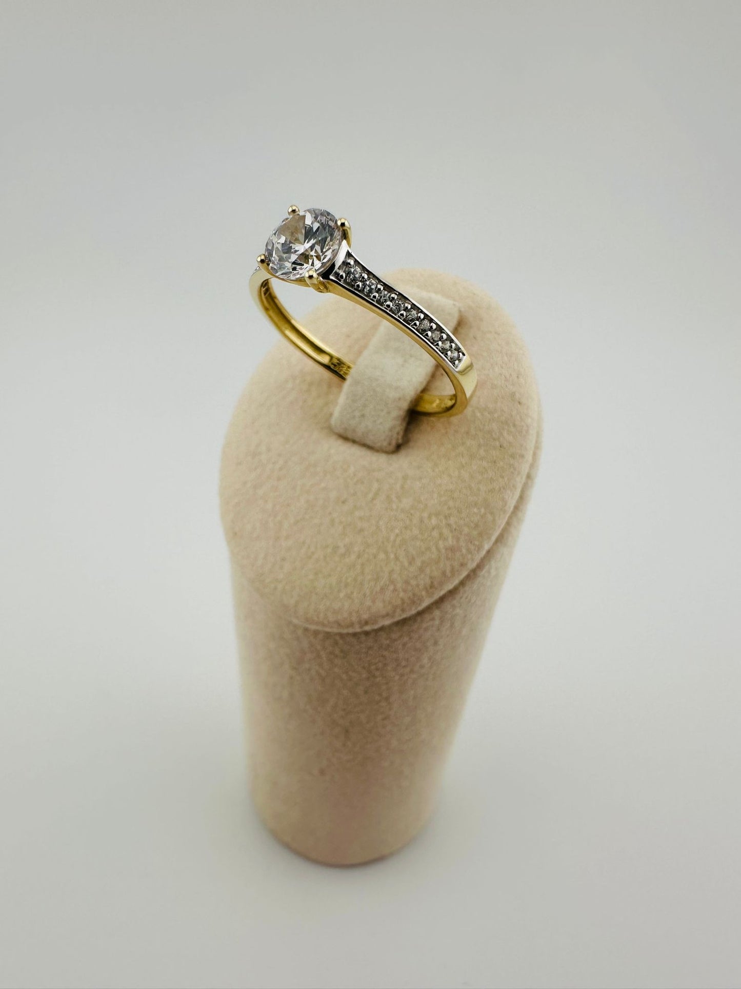Verlobungsring 585/- Zirkonia