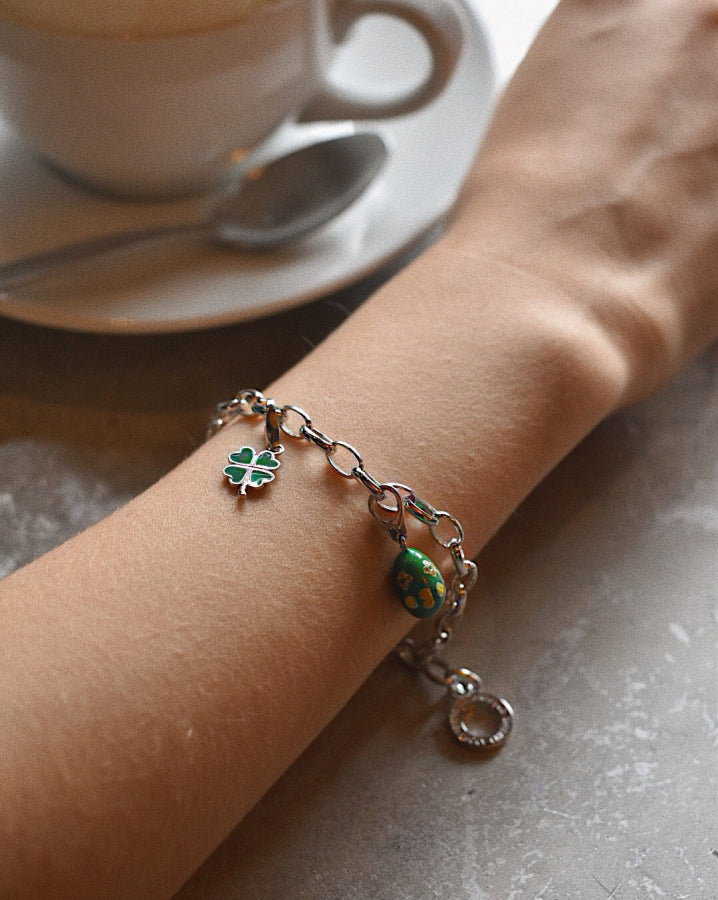 Armband mit Schriftzug zum einhängen von Lucky Charms