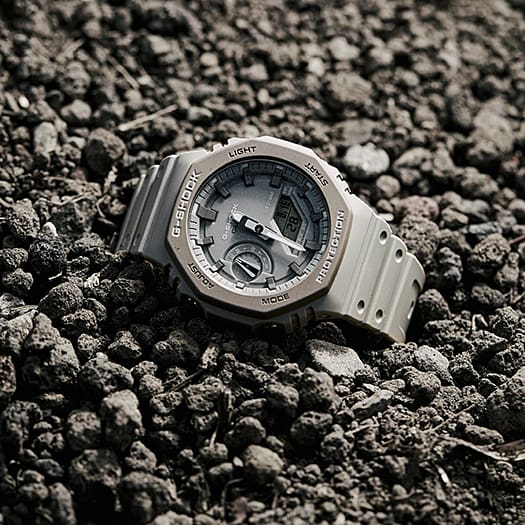 G-SHOCK GA-2110ET-8A