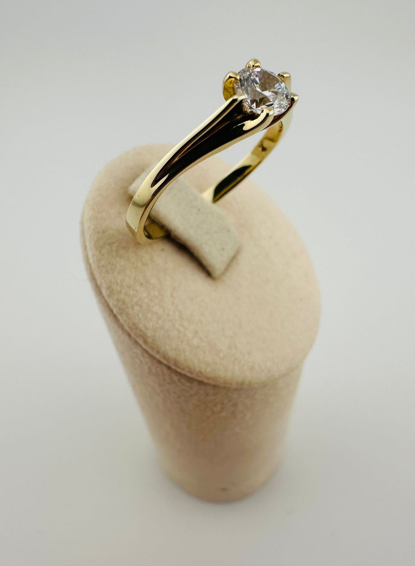 Verlobungsring 333/- Zirkonia
