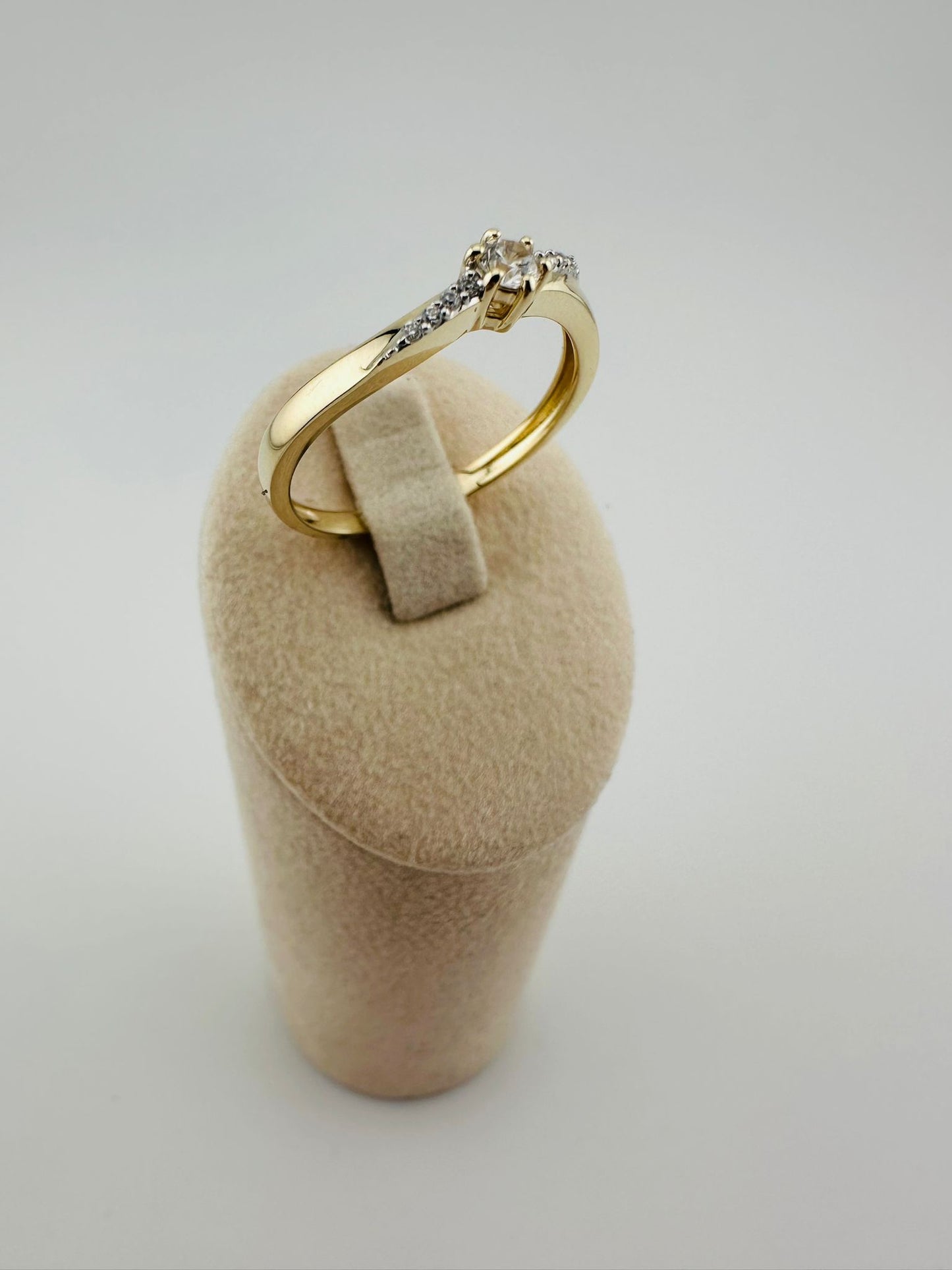 Verlobungsring 333/- Zirkonia